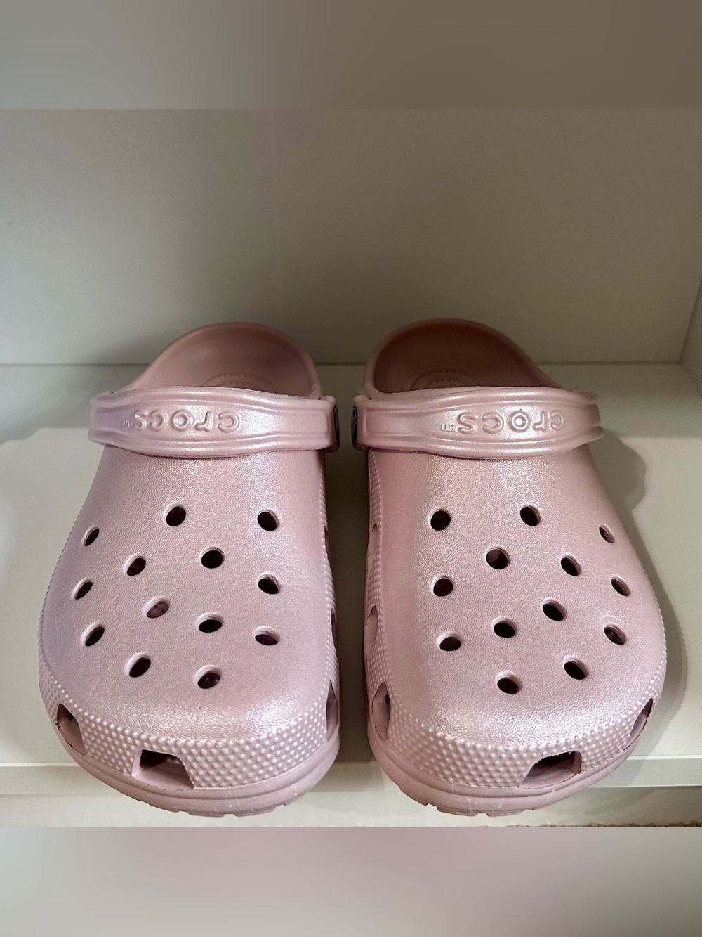 CROCS Classic Clog - Pale Pink